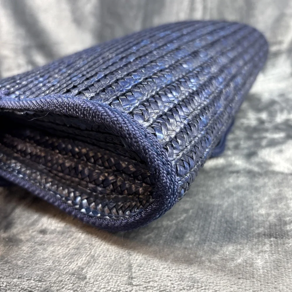Navy Blue Straw Clutch Purse Bag Crossbody 3D Floral Appliqué Boho Basket Beachy